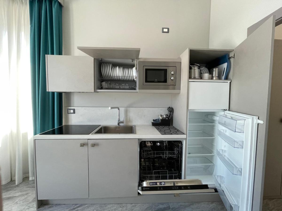 Palazzo Novecento Apartment Margherita Di Savoia Luaran gambar