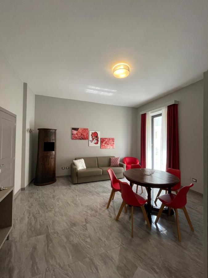 Palazzo Novecento Apartment Margherita Di Savoia Luaran gambar